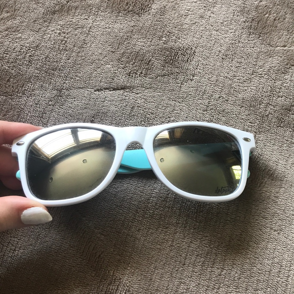 Silver Mirrored White and Blue Detour Sunglasses